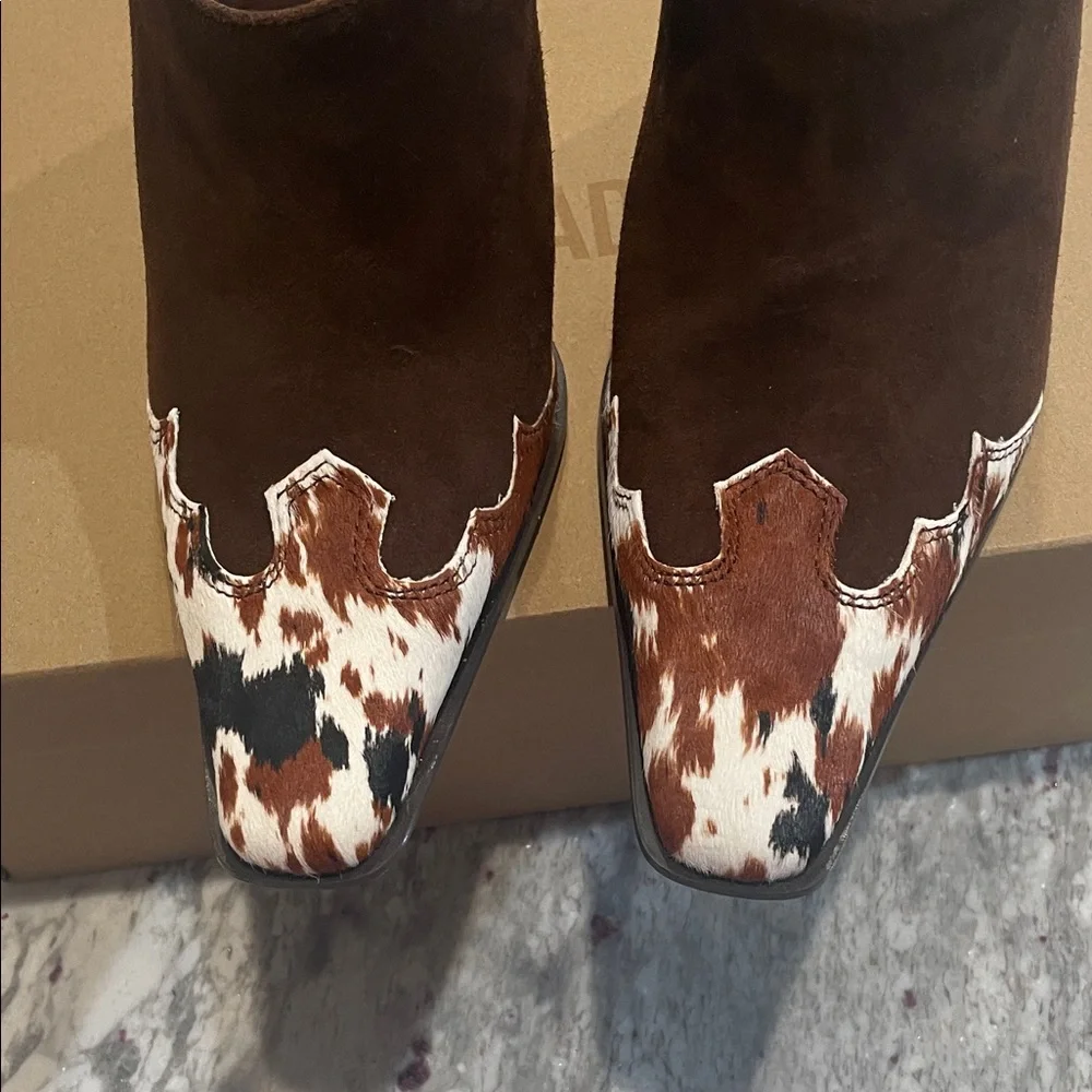 Steve Madden Brown and White cowhide Heeled Mules - Picture 2 of 9